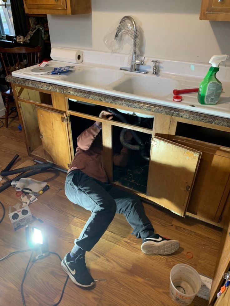 Farmhouse kitchen sink fitted in a Sheffield home
