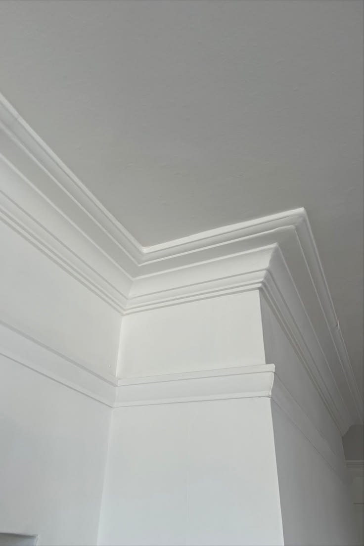 Plastering and coving in a UK home